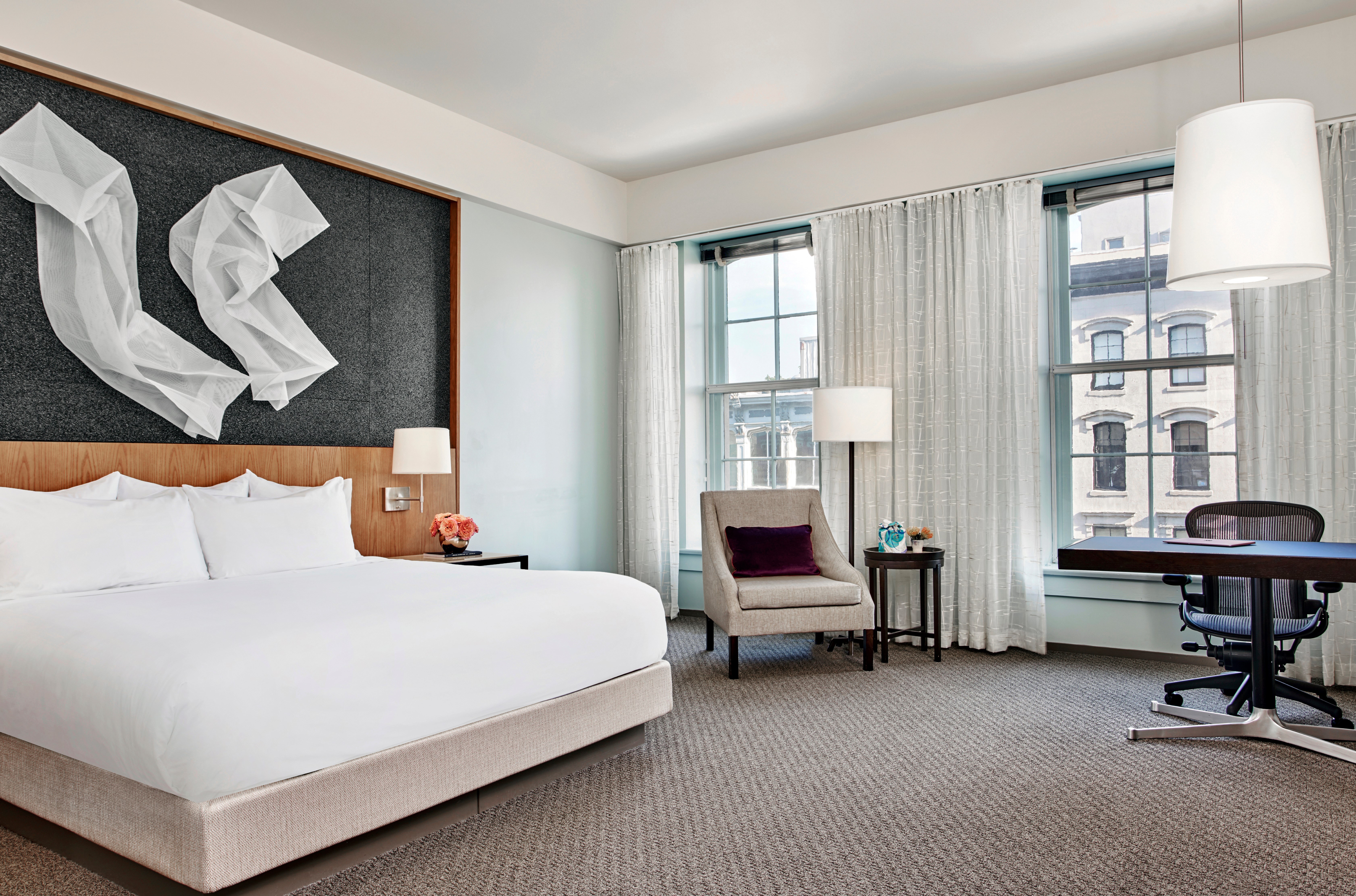 Rooms & Suites - 21c Museum Hotels Louisville